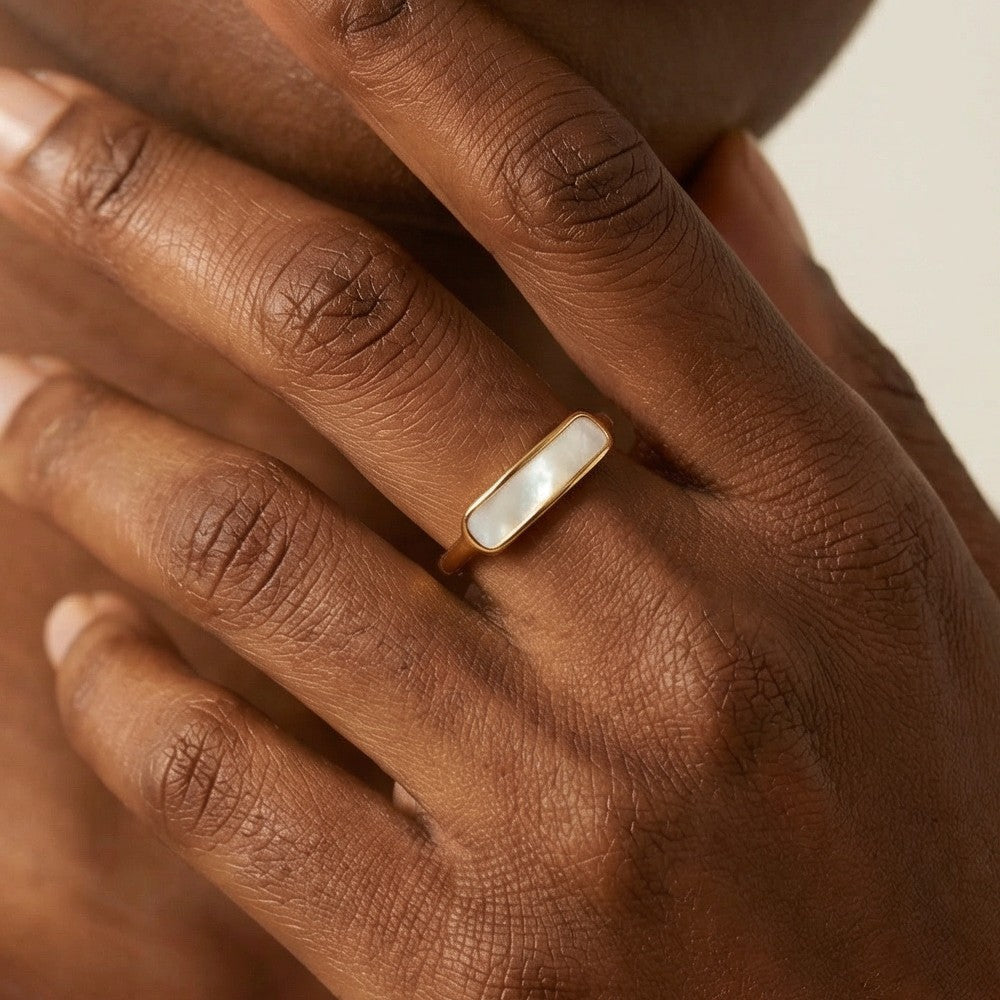 Eliana Ring