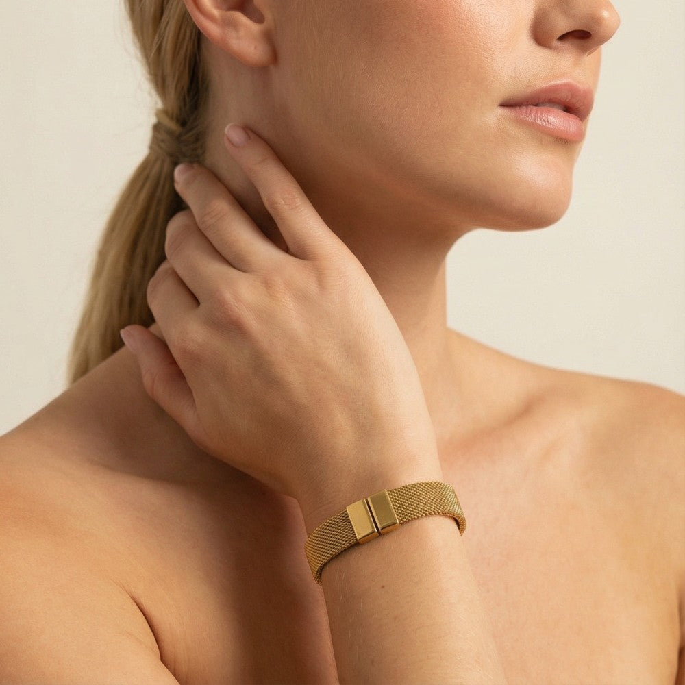 Selina Cuff