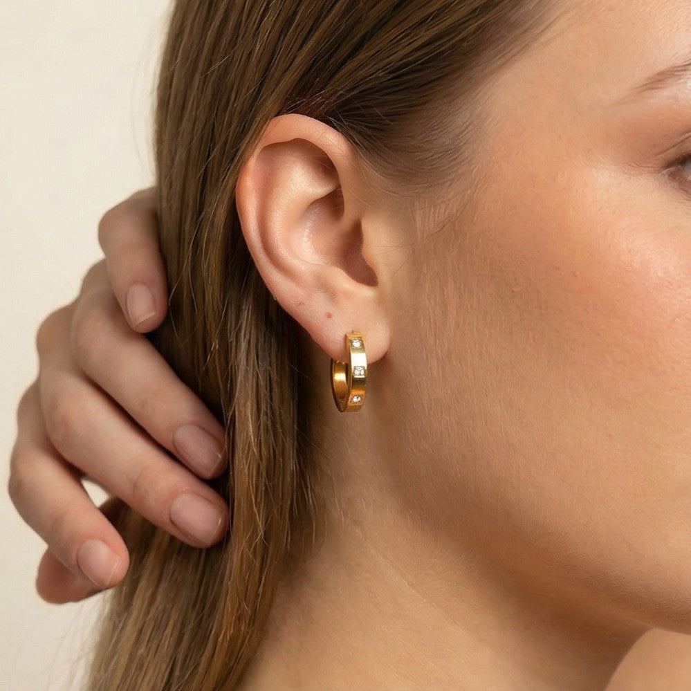 Isabella Hoops