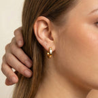 Isabella Hoops