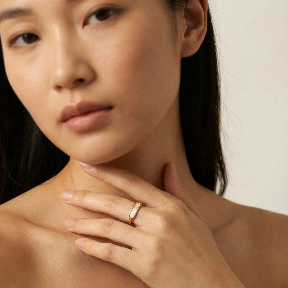 Eliana Ring
