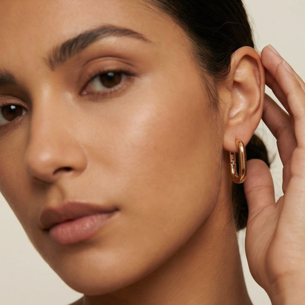Elara Hoops